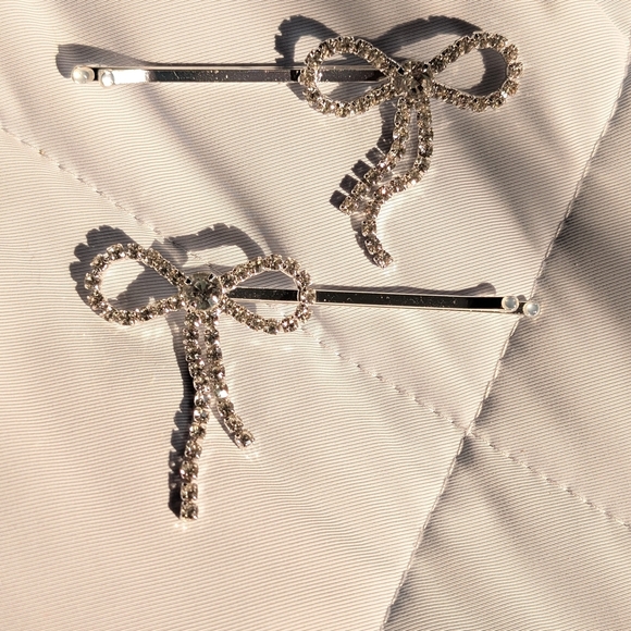 Elegant Crystal Bow Hair Clips (NWOT) - Picture 3 of 9